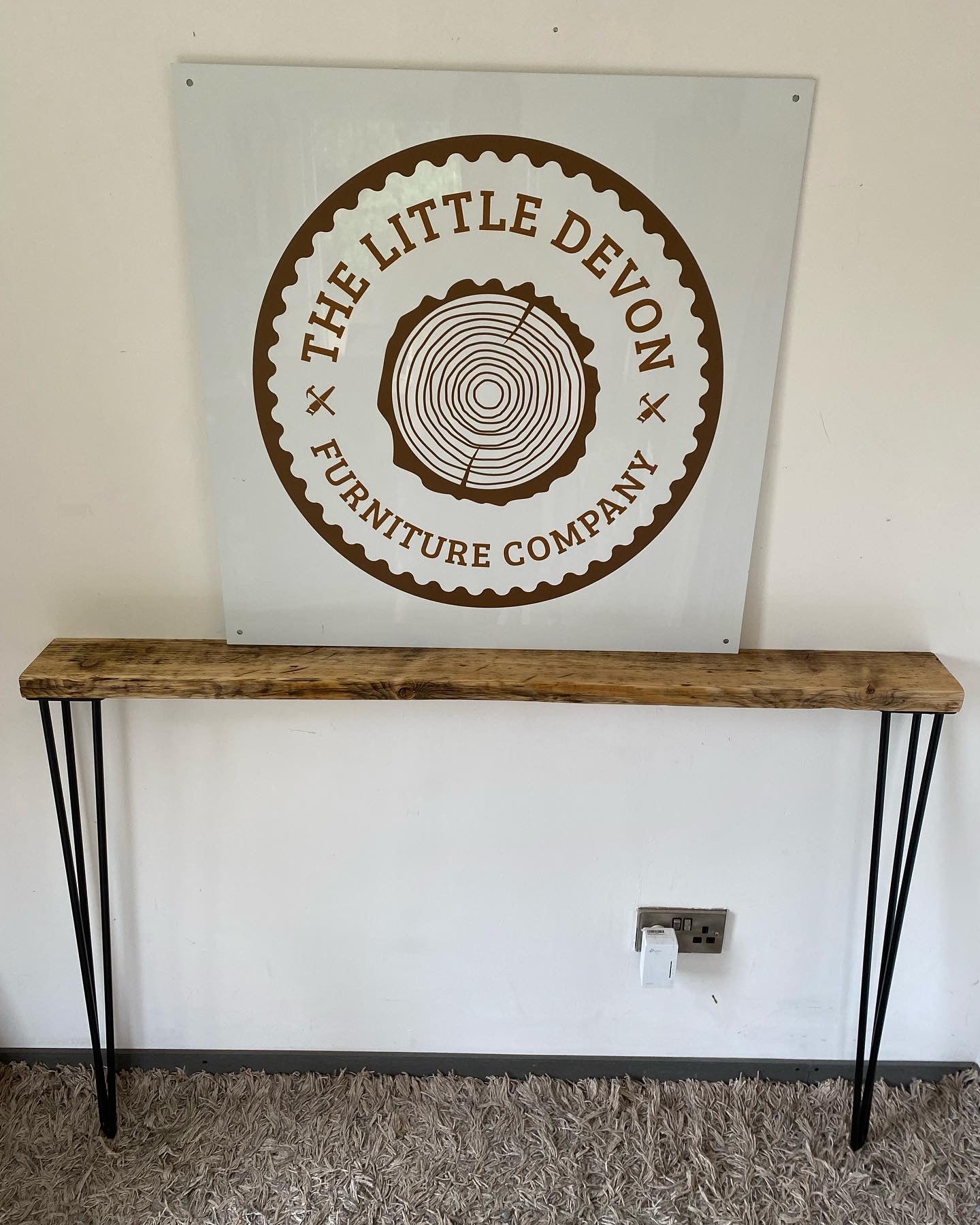 Wooden Radiator shelf with hairpin legs